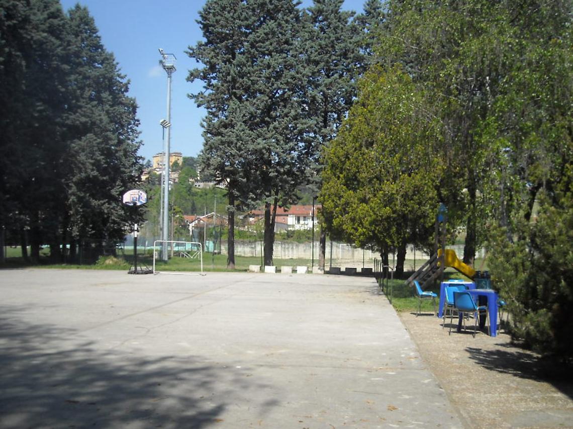 Canelli: primi euro per la piscina comunale