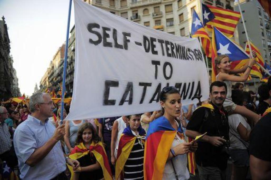 Catalogna/ Ora il 55% voterebbe per indipendenza dalla Spagna