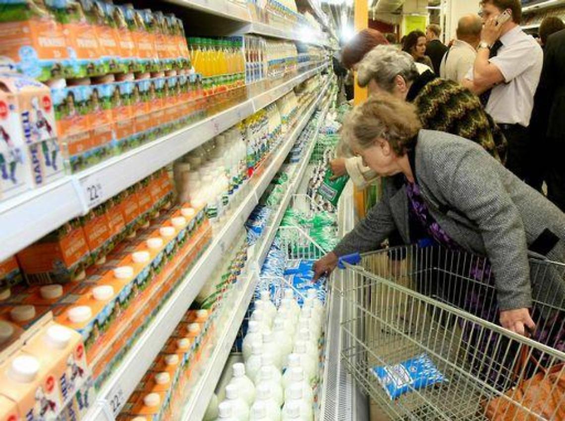 Consumi/ Confcommercio:Ai minimi storici in ultimi tre mesi 2012