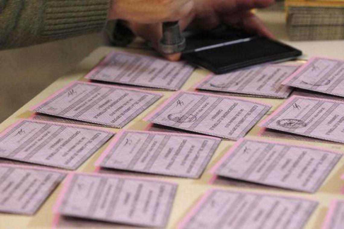 Elezioni/ Affluenza alle 12 in Lombardia al 17%, cresce del 6,3%