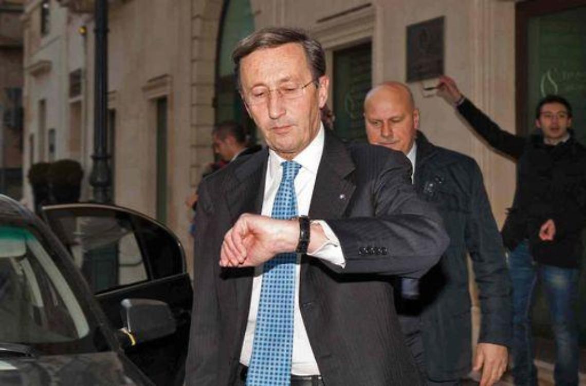 Elezioni/ Fini: Berlusconi ubriaco per sciocchezze che ha detto