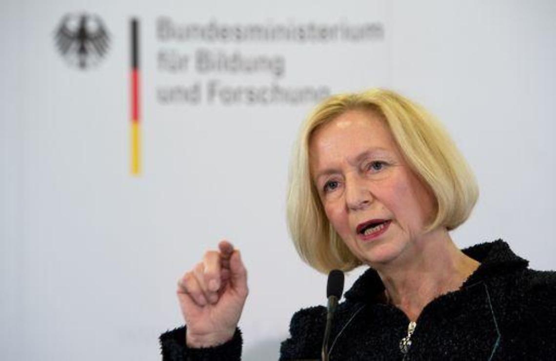 Germania/ Dopo scandalo, Johanna Wanka nuovo ministro Istruzione