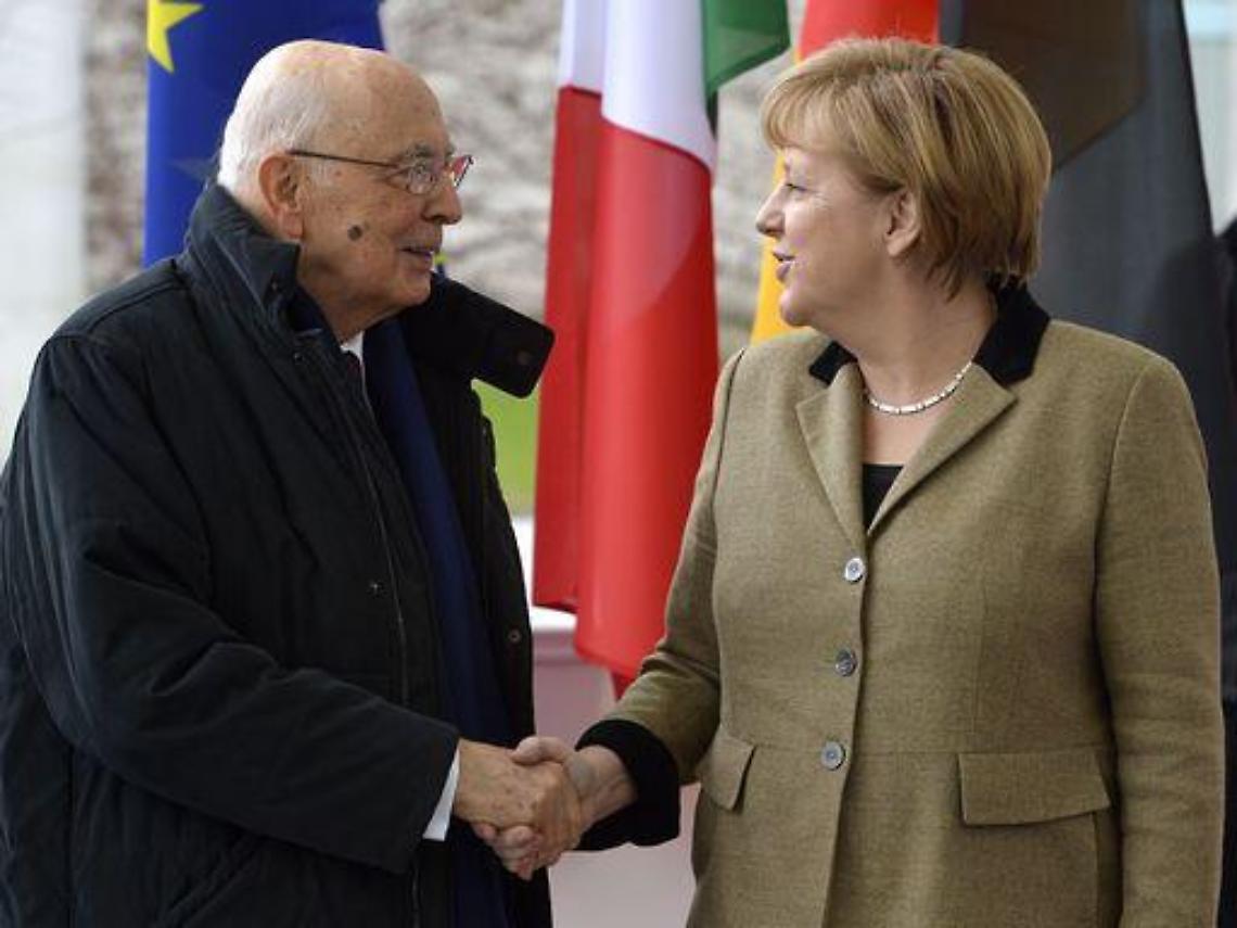 Napolitano a Merkel: L'Italia mantiene i suoi impegni in Ue