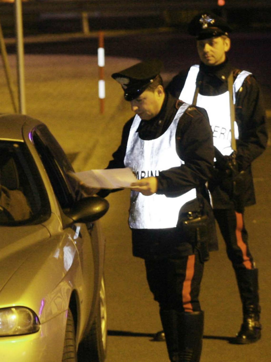 Notte "brava" a Santo Stefano Belbo: tre giovani denunciati dai carabinieri