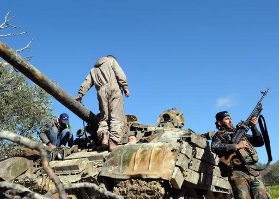 Siria/ Opposizione former&agrave; governo per gestire territori liberi