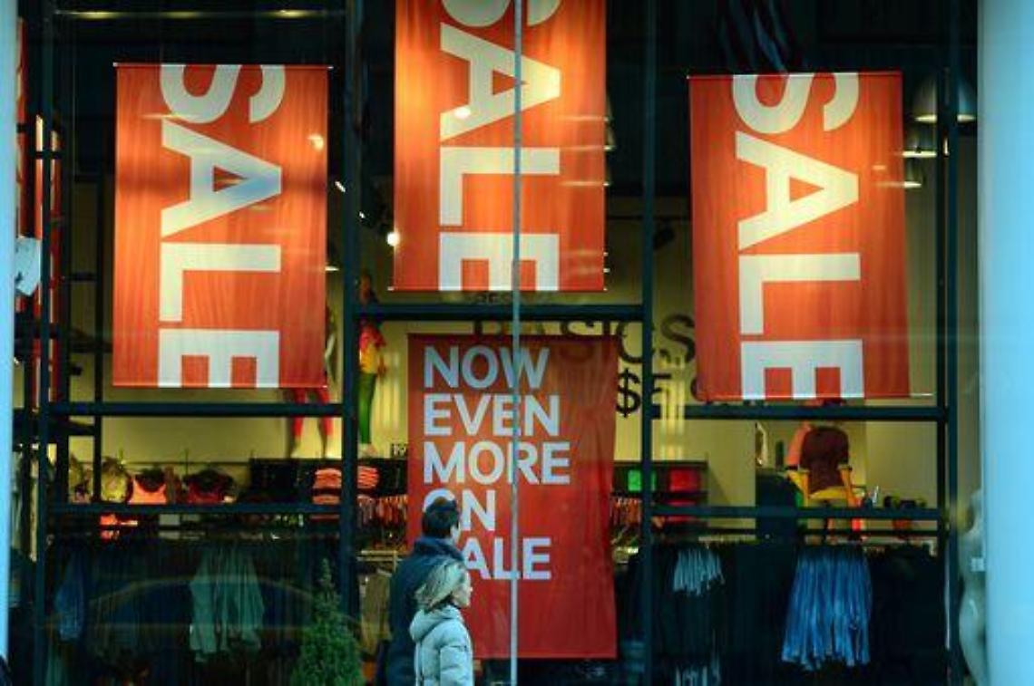 Usa/ fiducia consumatori cresce pi&ugrave; delle stime a gennaio