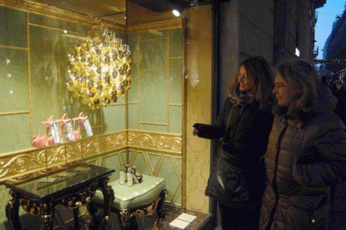 Commercio/ Nei primi due mesi spariti 167 negozi ogni giorno