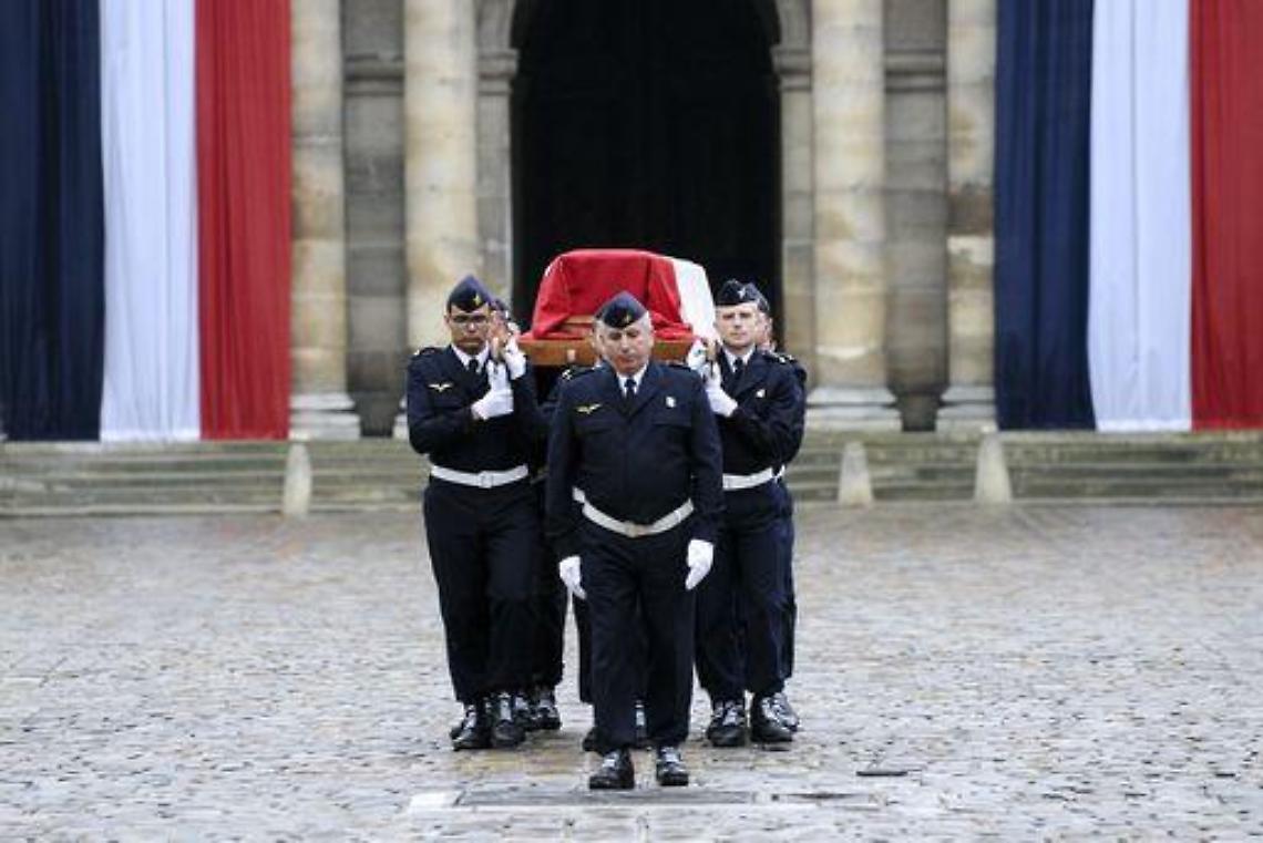 Francia/ Hollande omaggia Hessel, "uomo libero, grande francese"