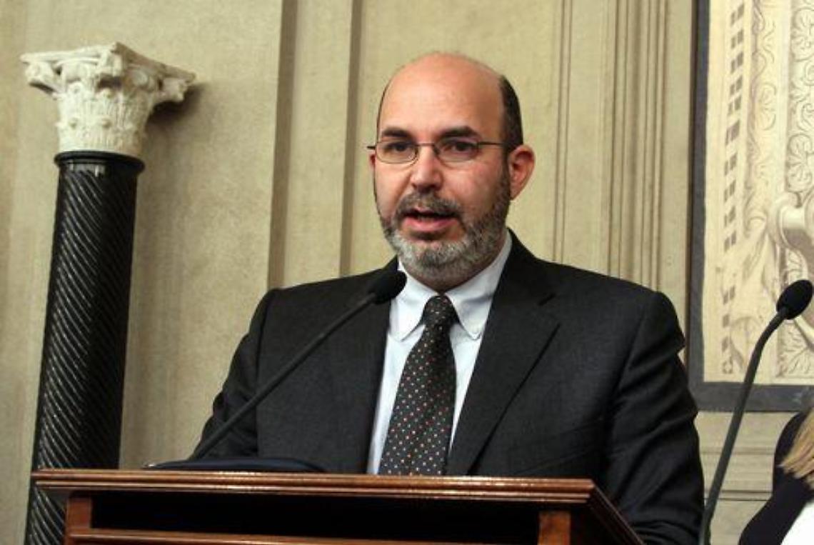 Governo/ Crimi: No a fiducia n&eacute; a esecutivo politico n&eacute; tecnico