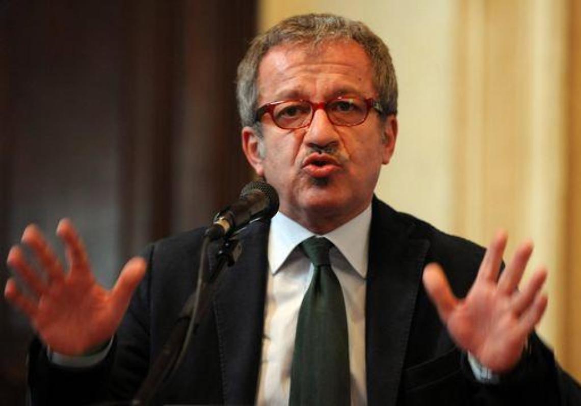 Governo/ Maroni: Ok esecutivo di coalizione solo se &egrave; politico