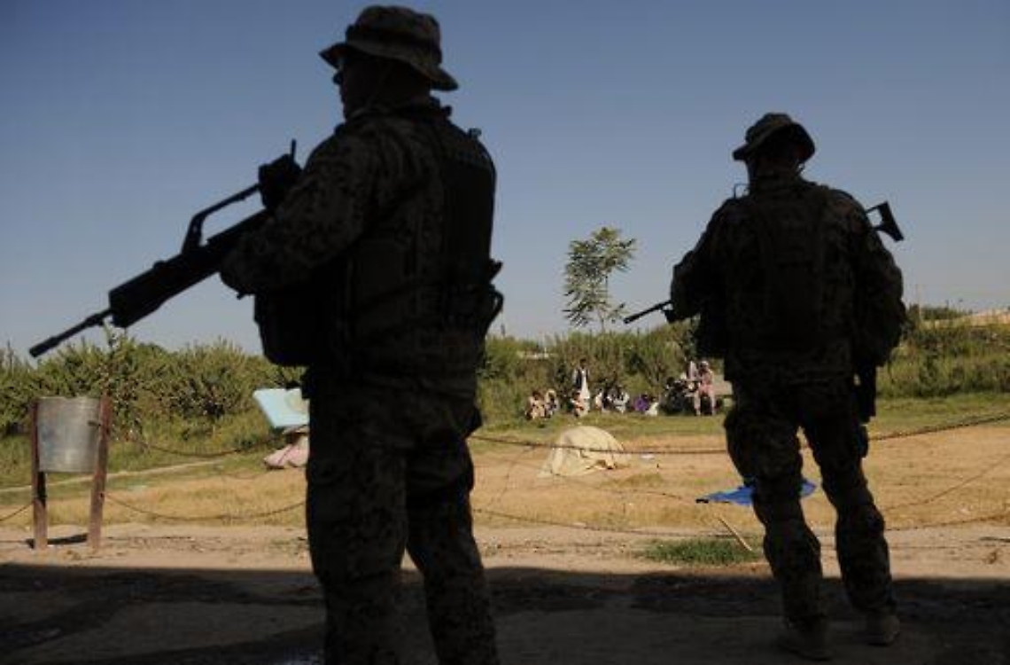 Nato/ Manuale per guerre cibernetiche: no attacchi contro civili