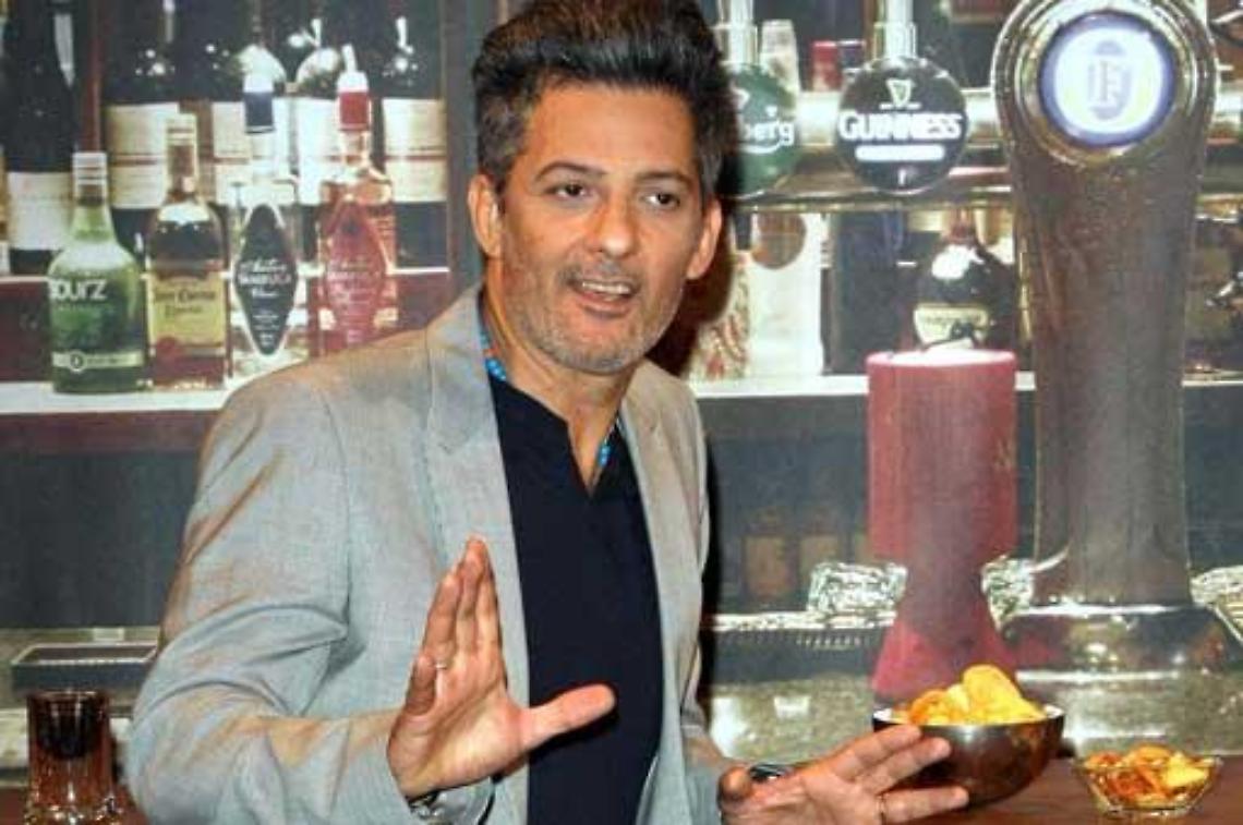 Papa/ Anche Fiorello gli dedica l'edicola:"Francesco uno di noi!"