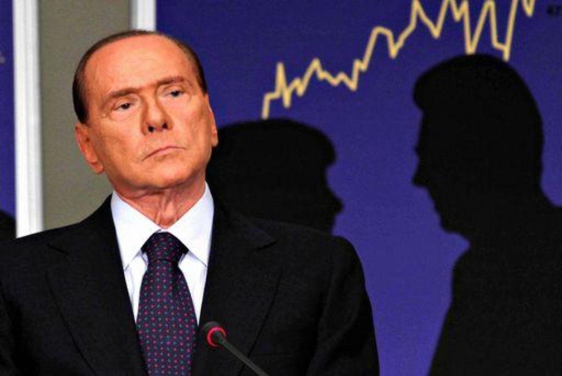 ##'Pd-toghe voglio arrestarmi'. Cav 'battezza' operazione Craxi 2