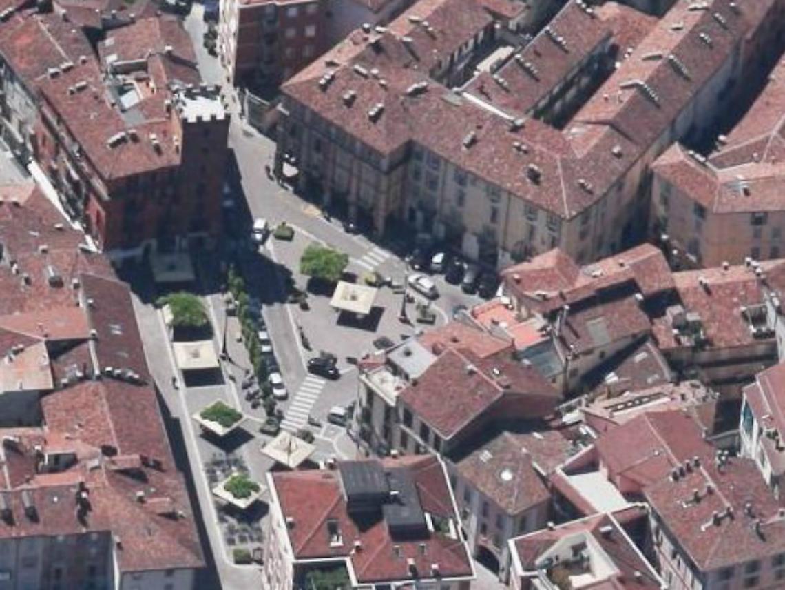 Piazza Statuto isola pedonale a met&agrave;<br/>Rester&agrave; aperta al traffico sul lato dei negozi