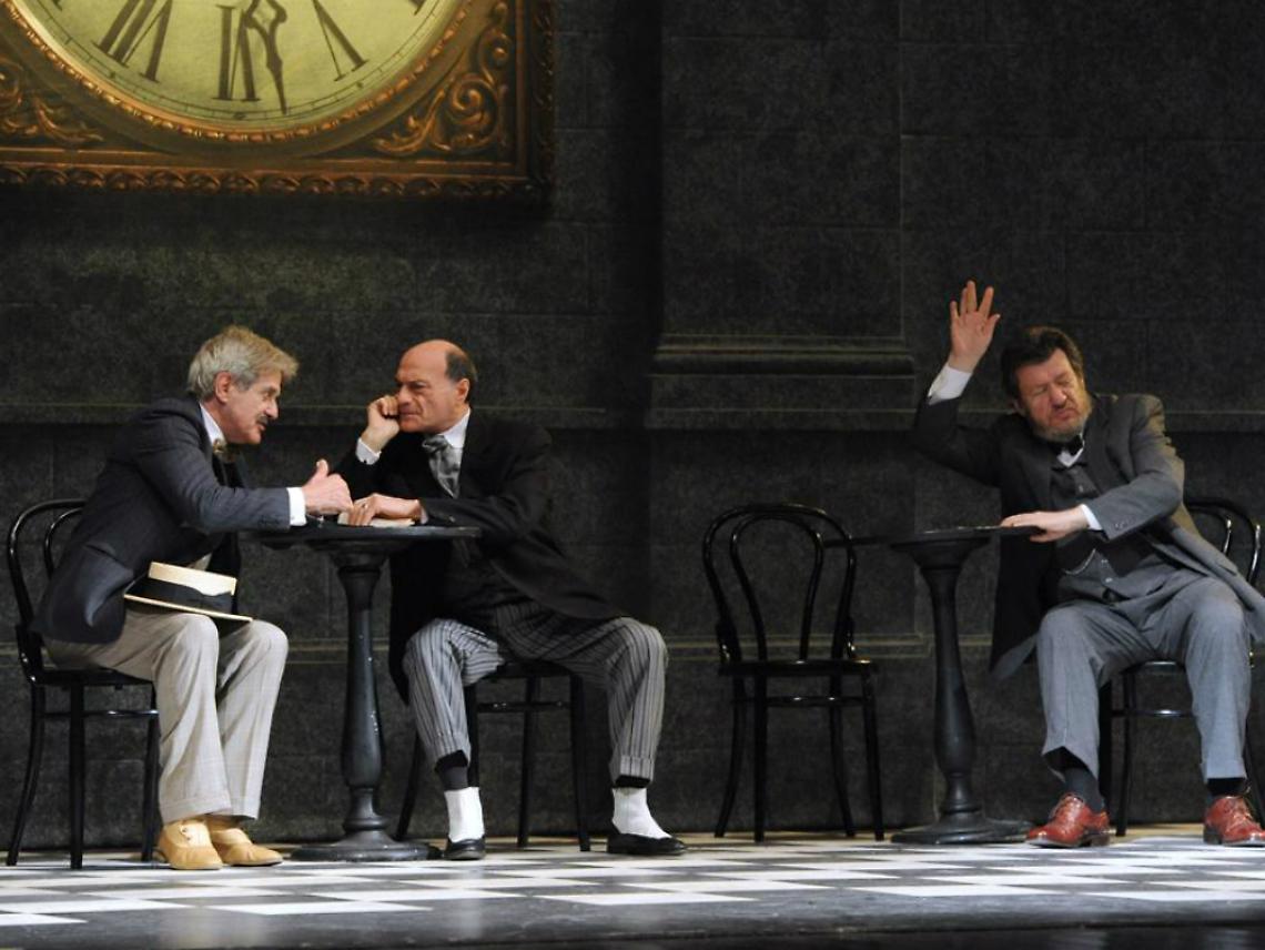 "La coscienza di Zeno" e gli applausi<br/>del Teatro Alfieri a Giuseppe Pambieri