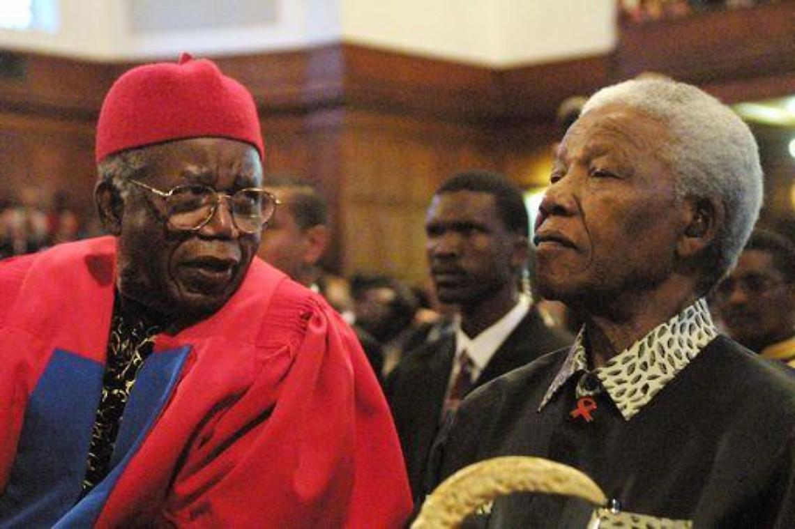 Sudafrica/ Mandela in ospedale per infezione polmonare