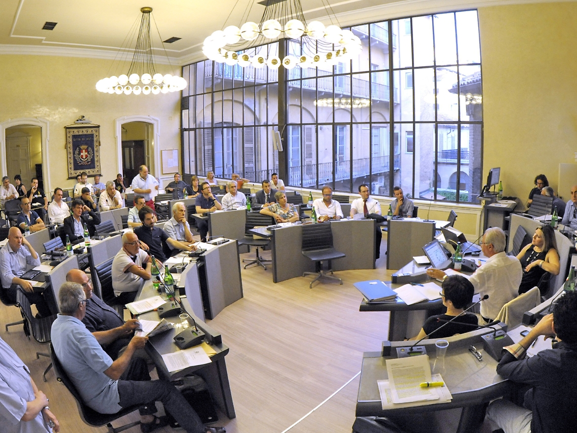 Ztl s&igrave; o no? Se ne discute in Consiglio