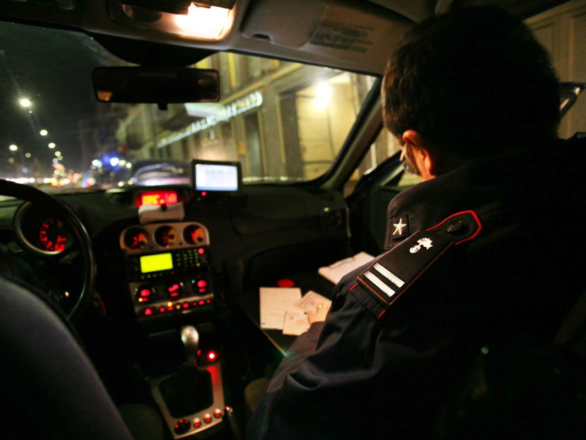 Alba: automobilista ubriaco e due 20enni con armi proibite fermati nel weekend