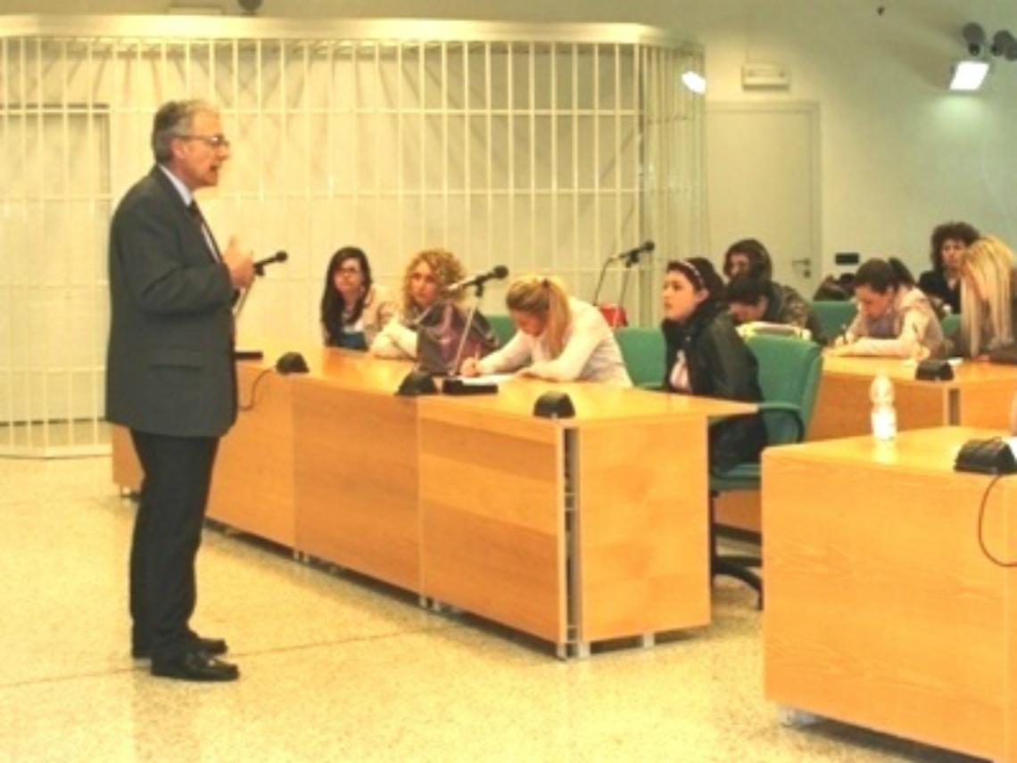 I ragazzi a lezione di giustizia dal Pm