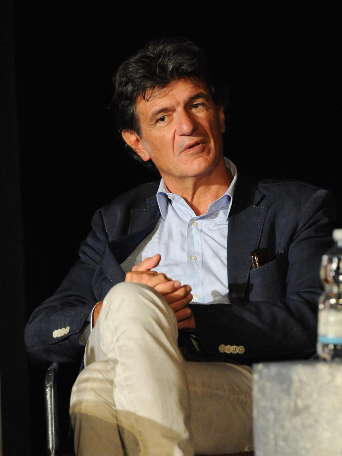 "Navette a pagamento? Discutiamone<br/>Sacrifici per tutti, mi riduco il compenso"