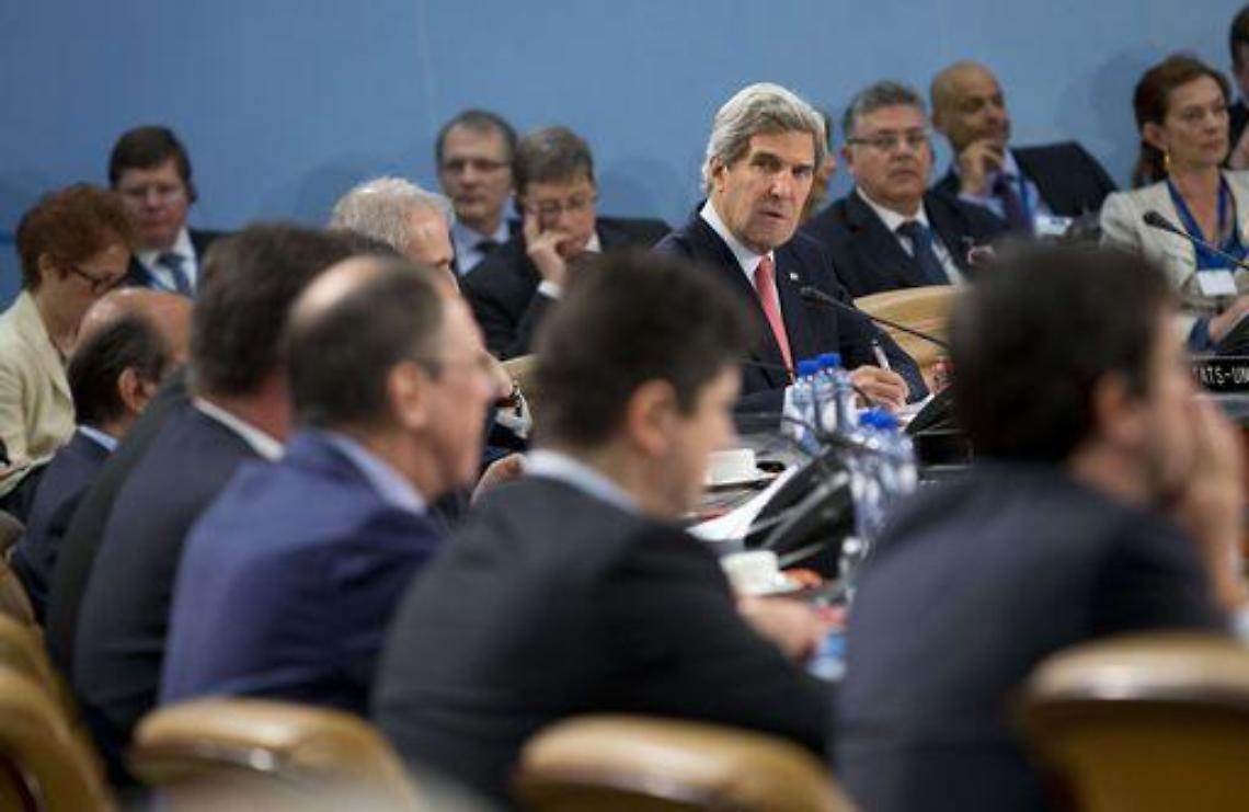 Siria/ Kerry: Nato si prepari a far fronte a minaccia chimica