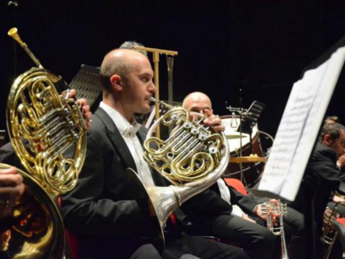 Un sabato tra fiori, teatro e aperitivi musicali