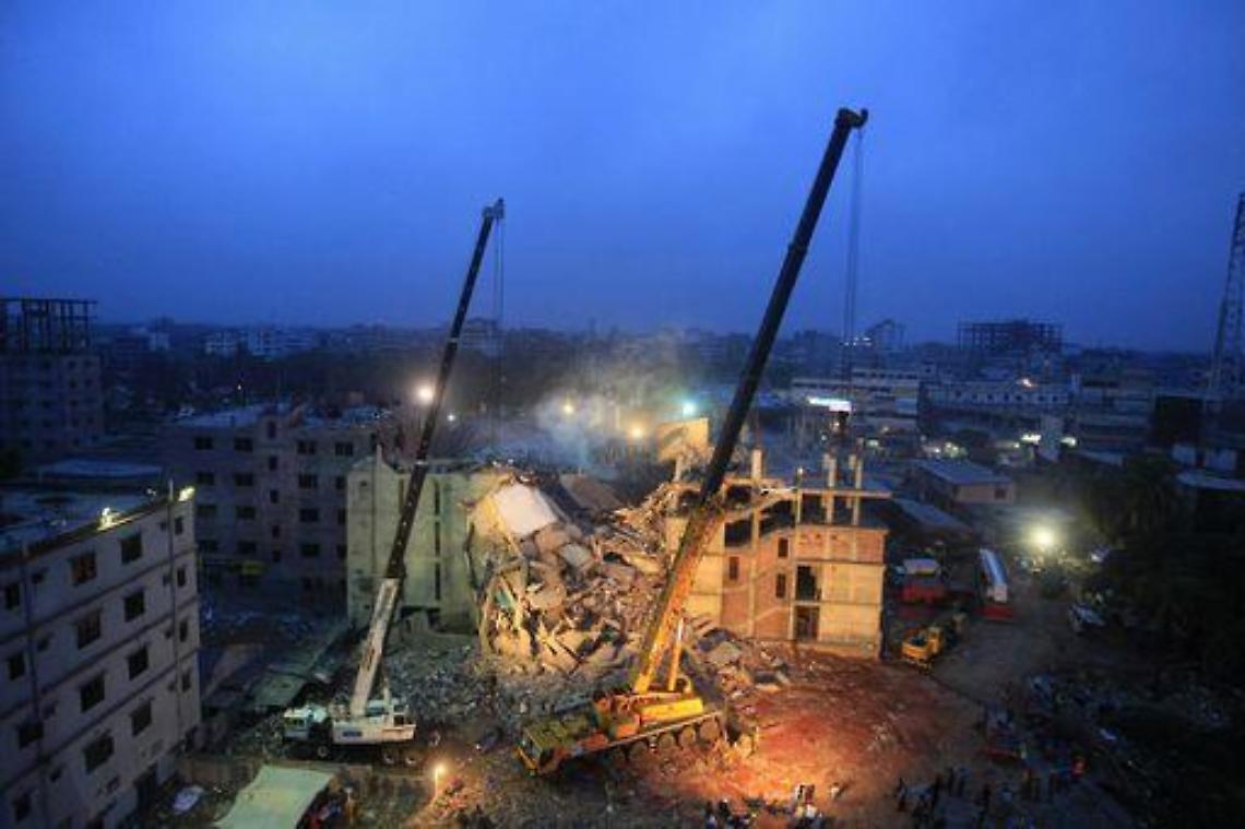 Bangladesh/ Crollo Rana Plaza, superati i 1.000 morti