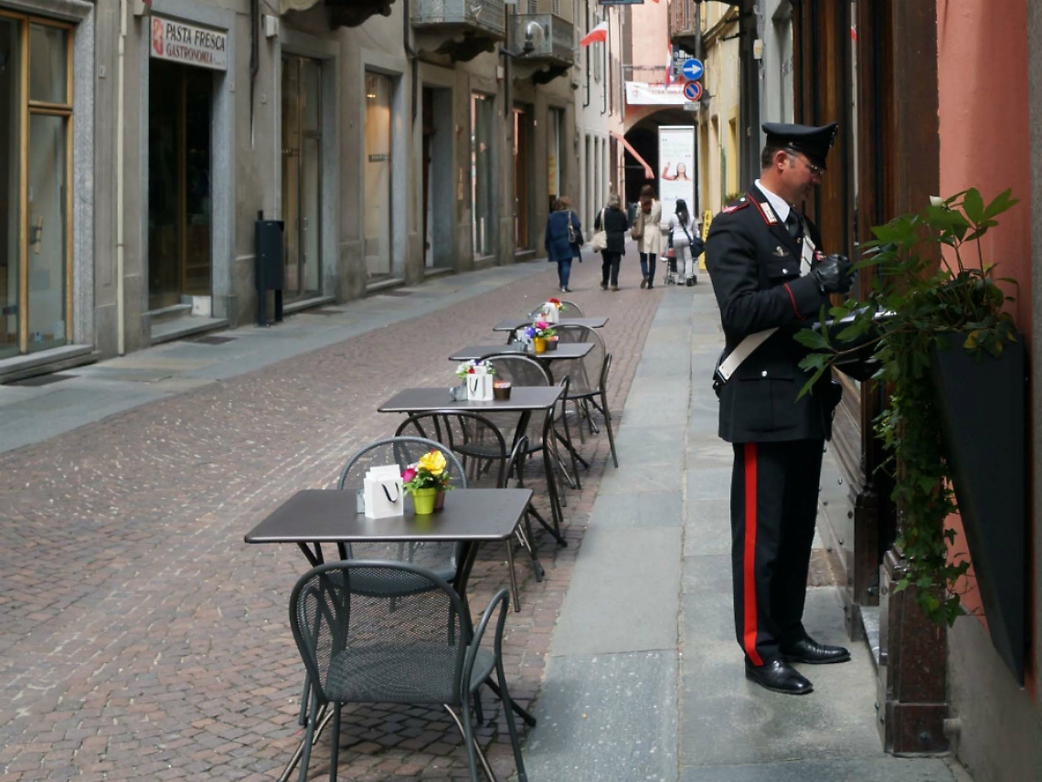 Borseggi nel centro di Alba: due romeni di Asti tra i denunciati dai Carabinieri
