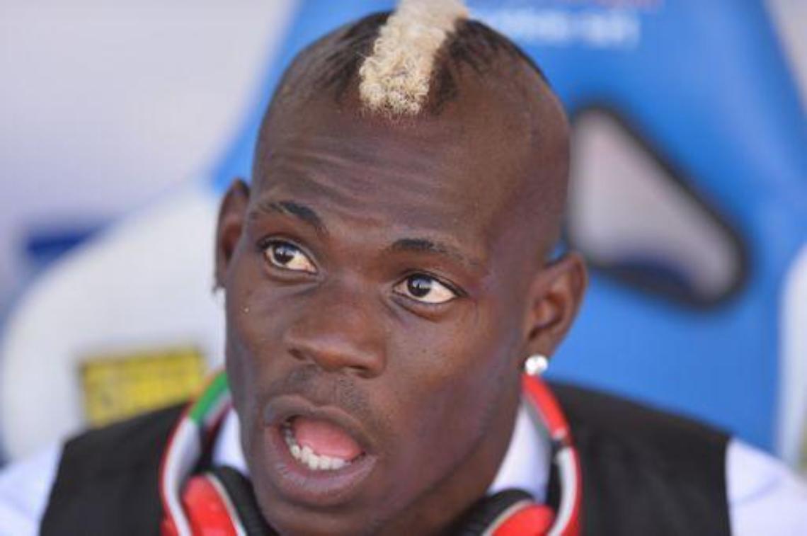 Calcio/ Chiusa curva sud Roma dopo i cori razzisti Balotelli