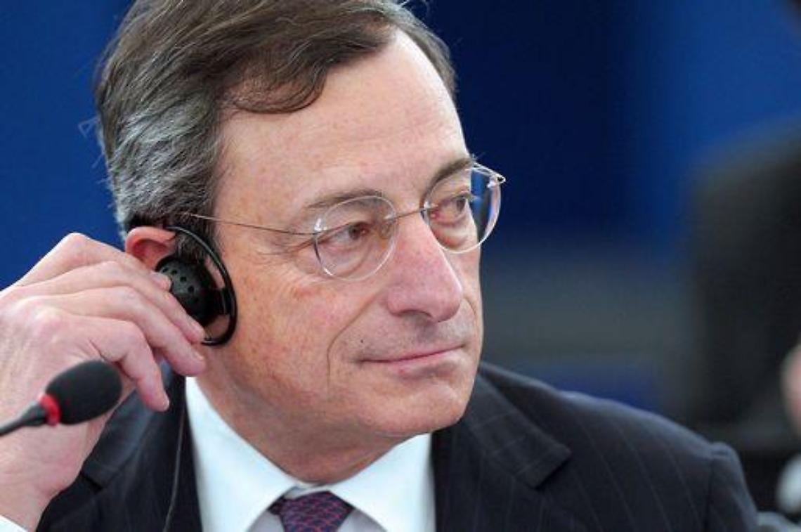 Cambi/ Euro inverte rotta, sotto 1,31 dollari dopo parole Draghi