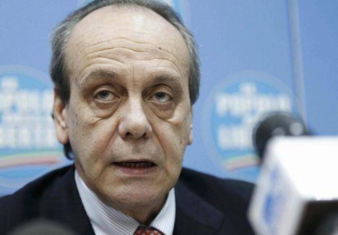 Due fumate nere per Nitto Palma a commissione Giustizia in Senato