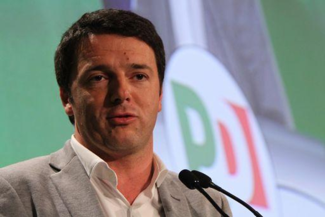 Pd/ Renzi: Governo o partito? Resto a Firenze, scelgo l'Italia
