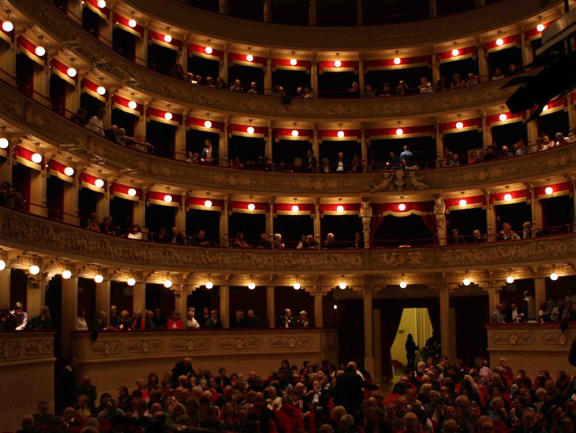 "A me gli occhi", una commedia interpretata dai ragazzi dell'Anffas all'Alfieri