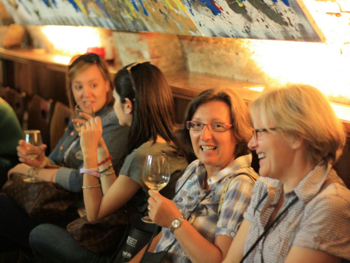 Tra vino e convialit&agrave;, domenica cantine aperte