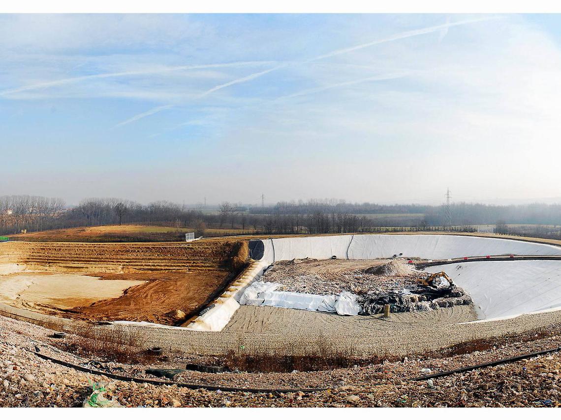 &laquo;Cittadini, dite la vostra sulla discarica&raquo;<br/>A Cerro Tanaro un referendum per 500 abitanti