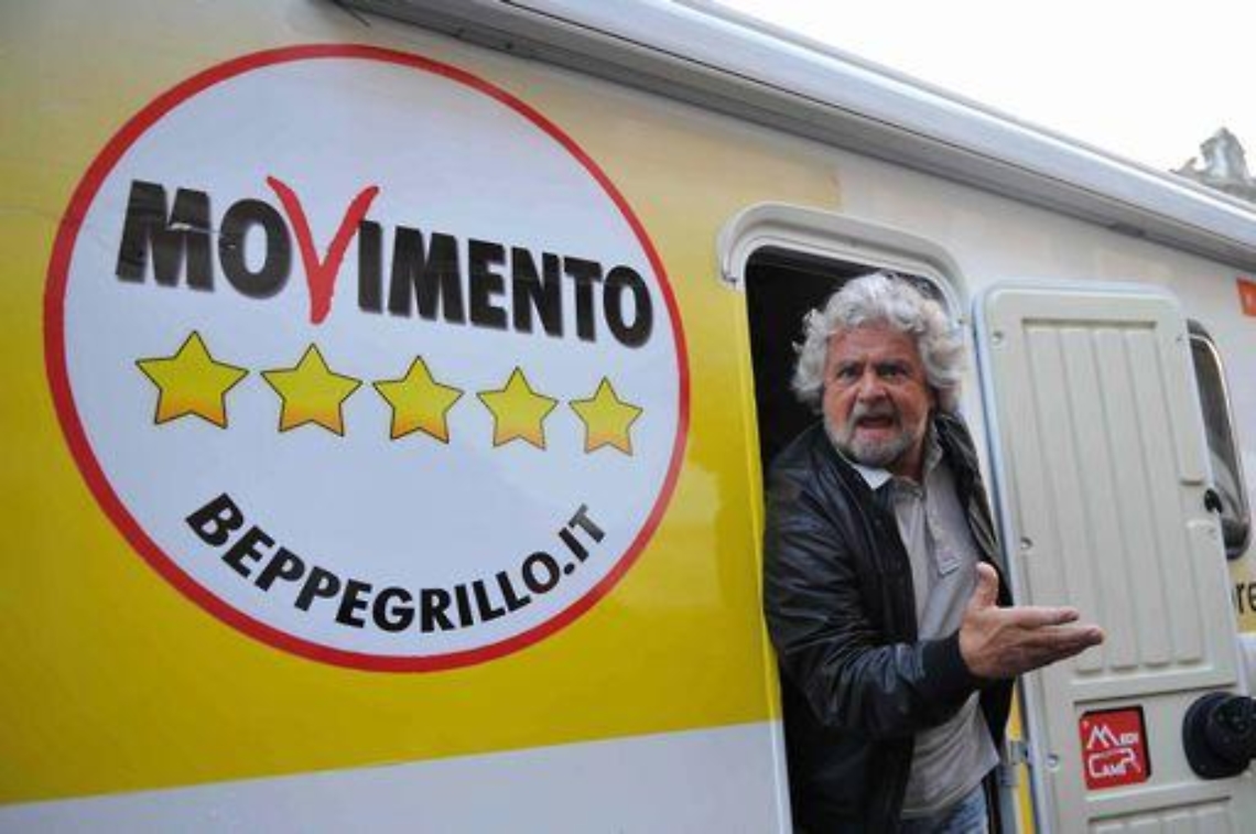 Grillo: Presidenzialismo? Berlusconi diventare il duce d'Italia