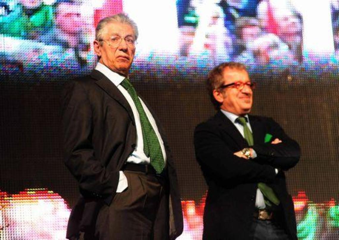 Lega/ Bossi contro Maroni:Ha tradito Padania, &egrave; ora di fare conti