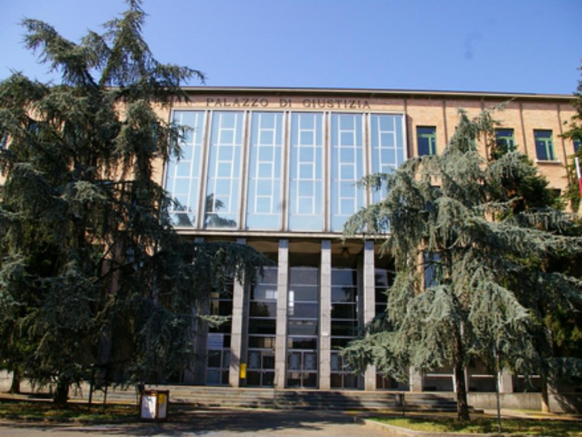 Tragedia negli uffici comunali<br/>Chiusi al pubblico gli sportelli