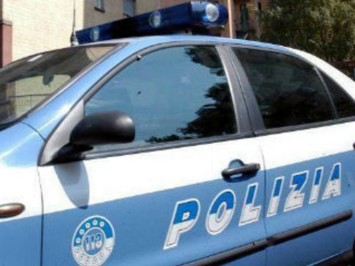 Ancora grave il ragazzo ustionato dal cocktail<br/>La Questura tenta di ricostruire l'accaduto