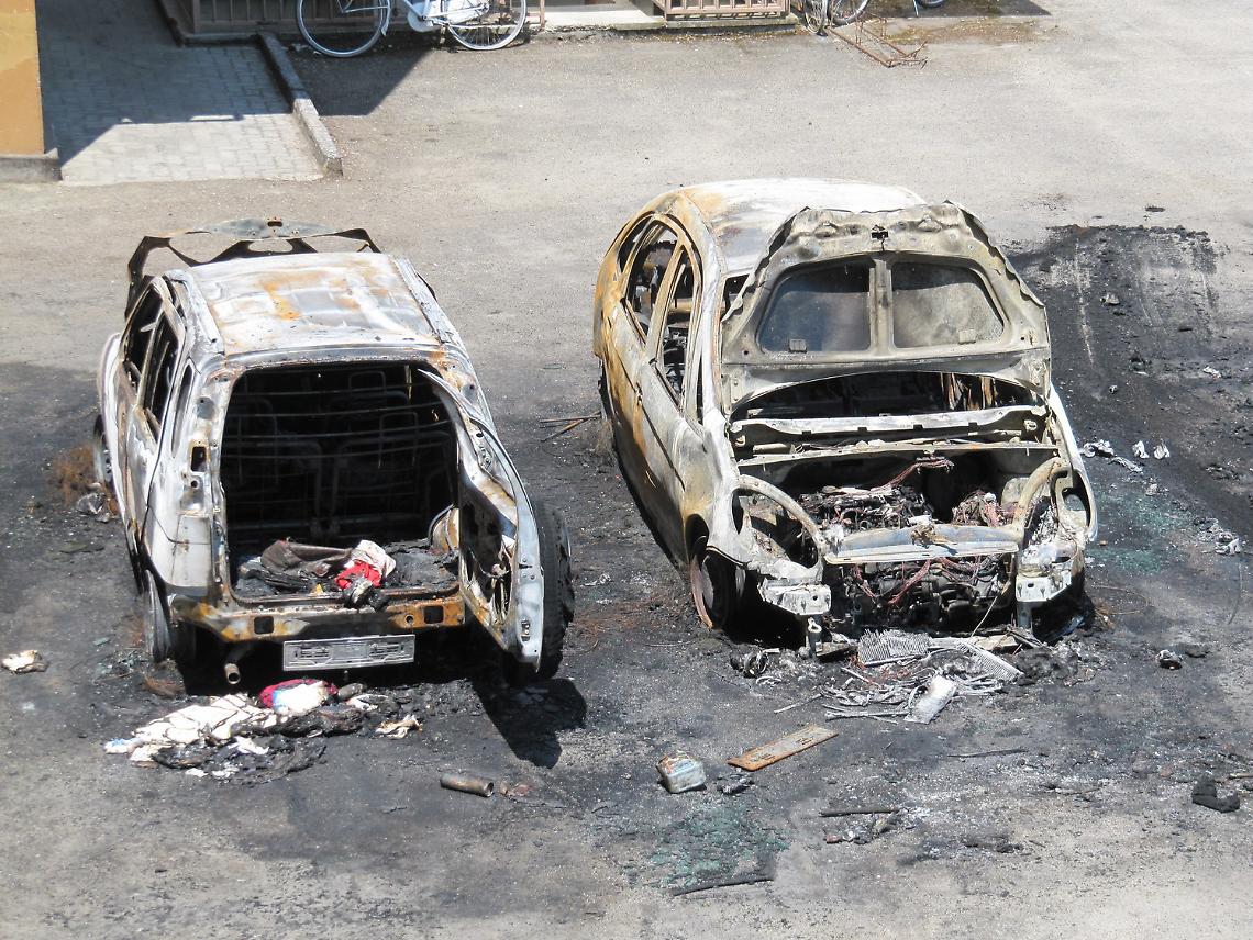 Nizza: sette auto in fiamme, &egrave; caccia al piromane