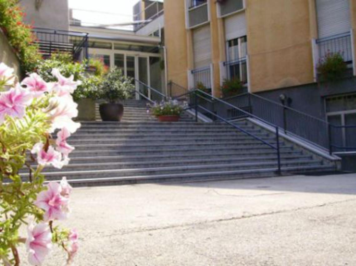 Premi ed incentivi alla direttrice<br />
Cda della casa di riposo a processo