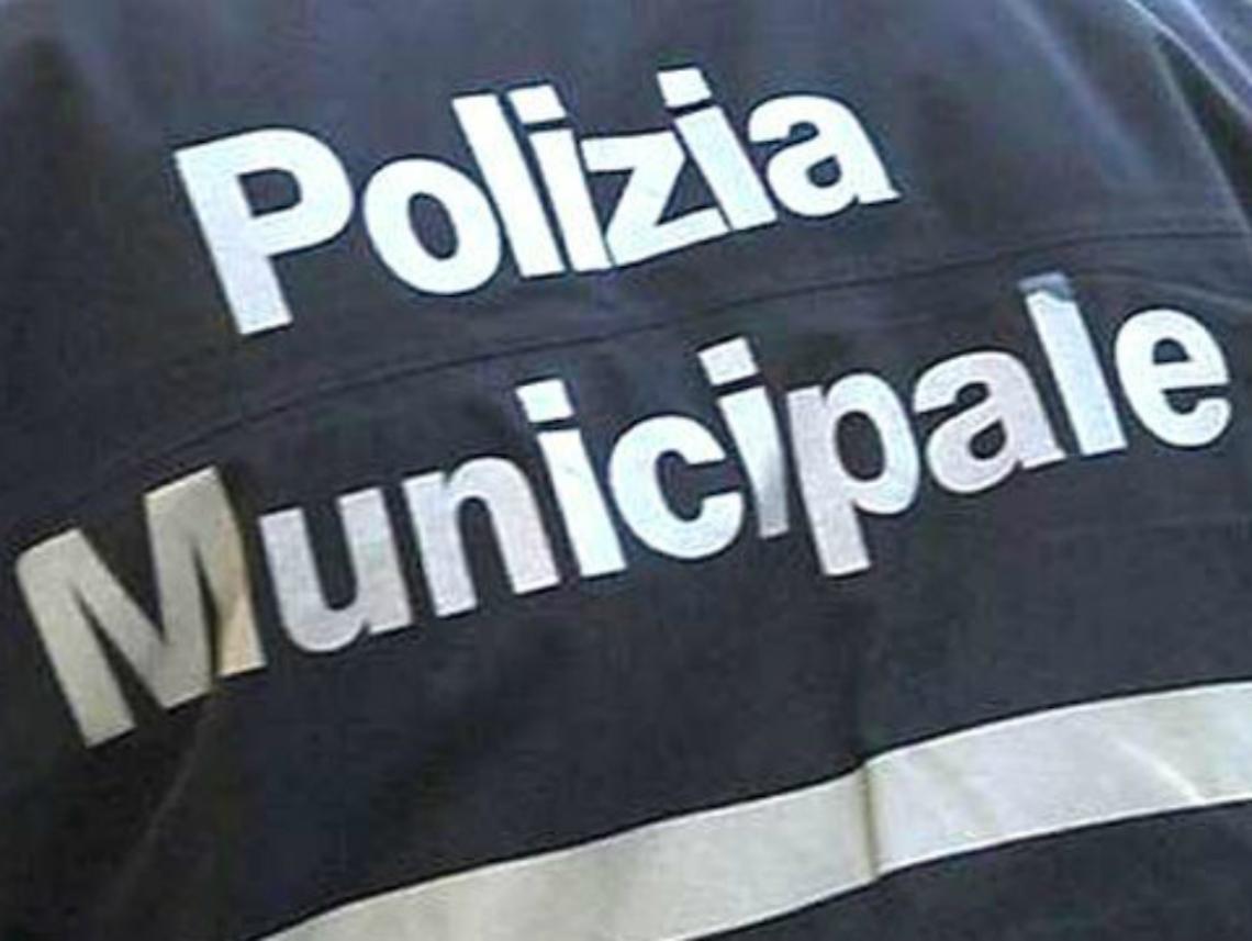 61enne di Castelnuovo D.B. muore a Cambiano schiantandosi contro un camion fermo