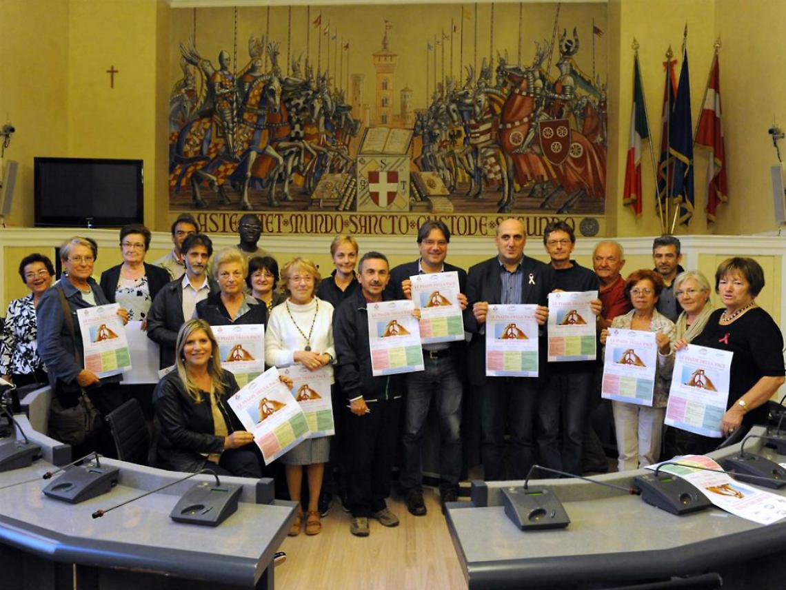 Il volontariato scende in piazza<br/>per raccontare la pace
