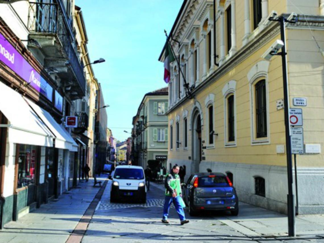 ZTL, il traffico &egrave; limitato<br/>ma non per 13 mila auto