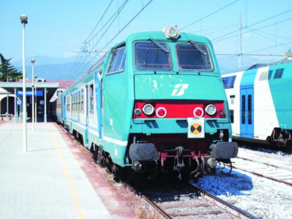 Dalla Valle Belbo: "Non sopprimete quel diretto per Torino"