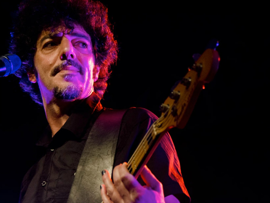 "Vento d'estate" all'Alfieri,<br/>tutti sotto il palco di Max Gazz&egrave;