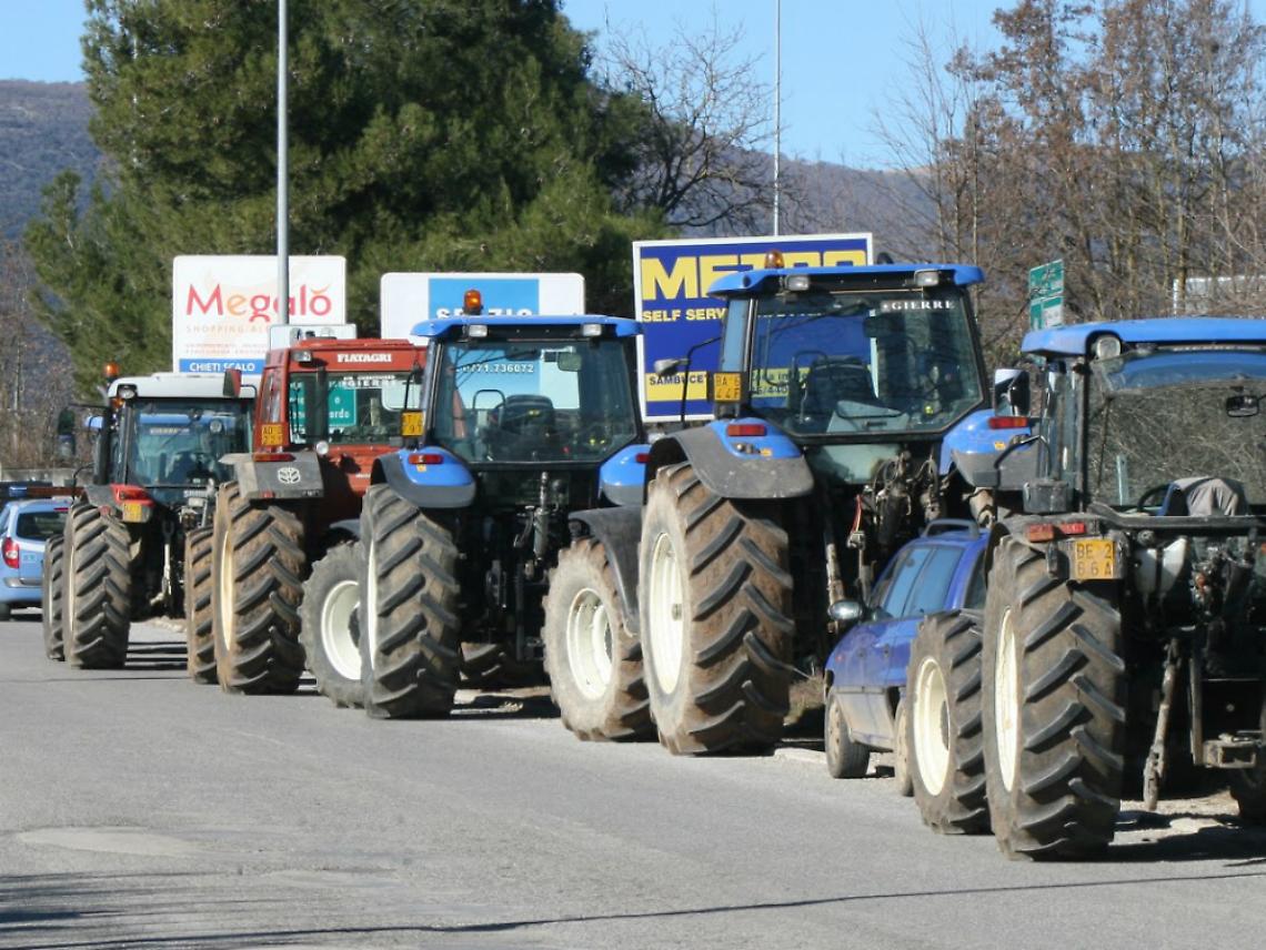 Cosap, mediazione fallita: marted&igrave; trattori in piazza