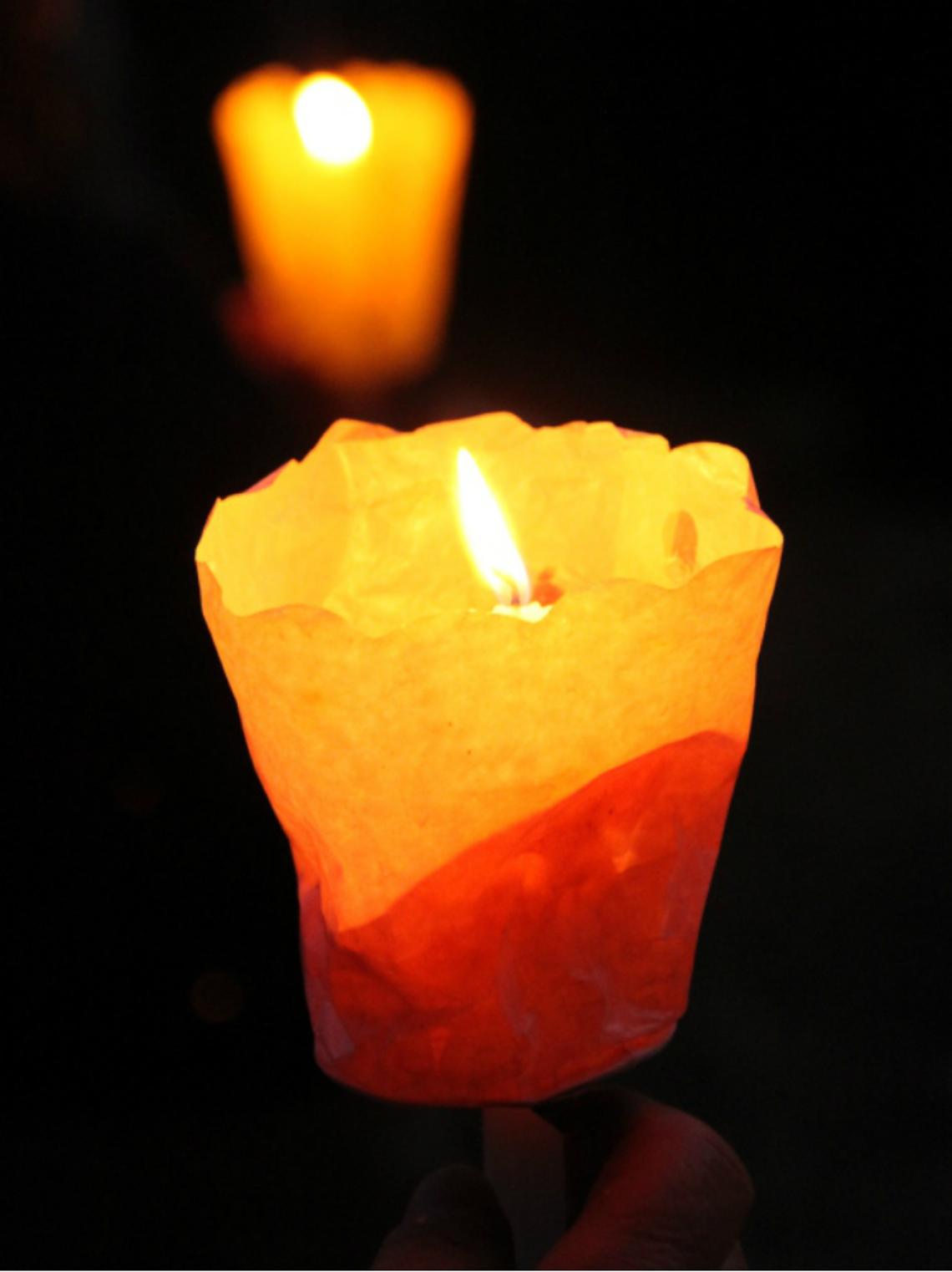 Da piazza Roma la fiaccolta per i "suicidi di stato"