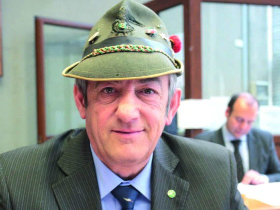 Campo scuola degli Alpini<br/>per volontari adolescenti