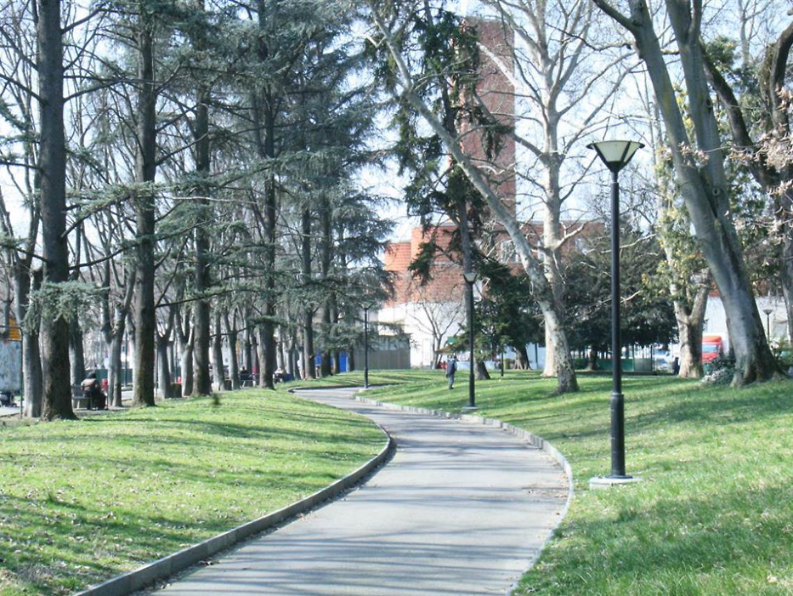 I cittadini: "Riprendiamoci<br/>i giardini di corso alla Vittoria"